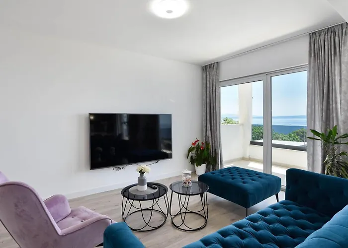 In Будинок відпочинку *